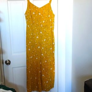 Flowy yellow jumpsuit